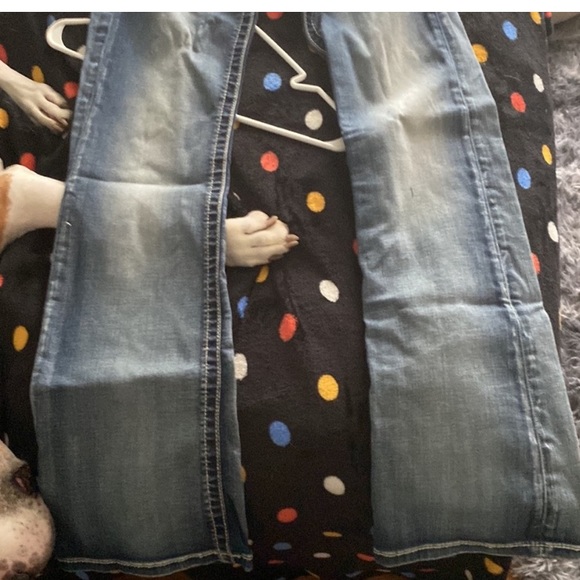 Stone wash dark blue jeans - Picture 2 of 3